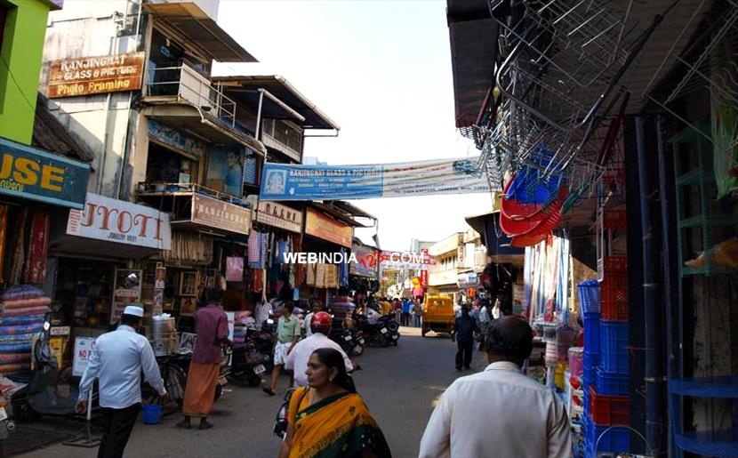 The Bustling Broadway | Ernakulam by Webindia123 Editor, Travel ...